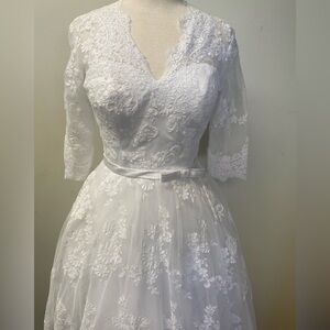 Wedding Dress - Gently Worn - White Lace - Sz 8